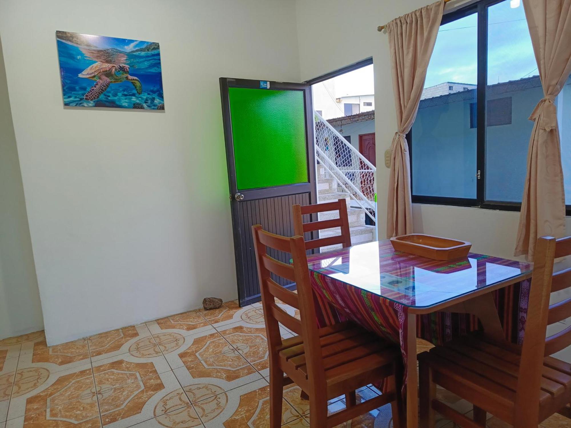 פוארטו בקריסו מורנו Teresita'S House Suites Con Cocina Privada מראה חיצוני תמונה