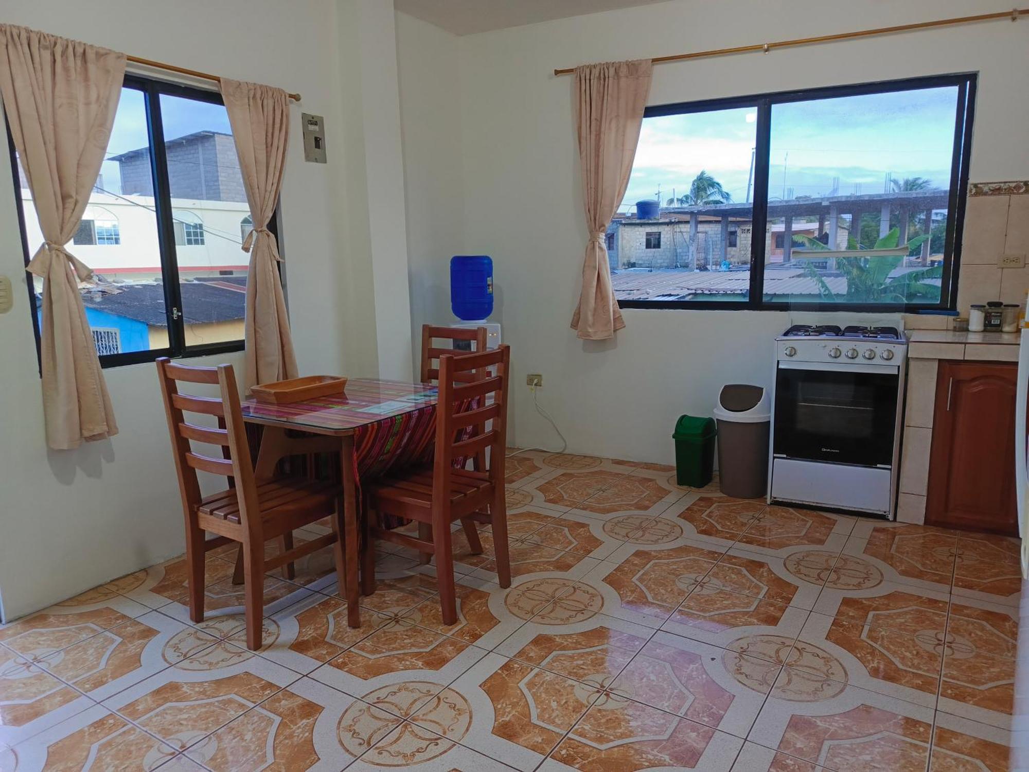 פוארטו בקריסו מורנו Teresita'S House Suites Con Cocina Privada מראה חיצוני תמונה