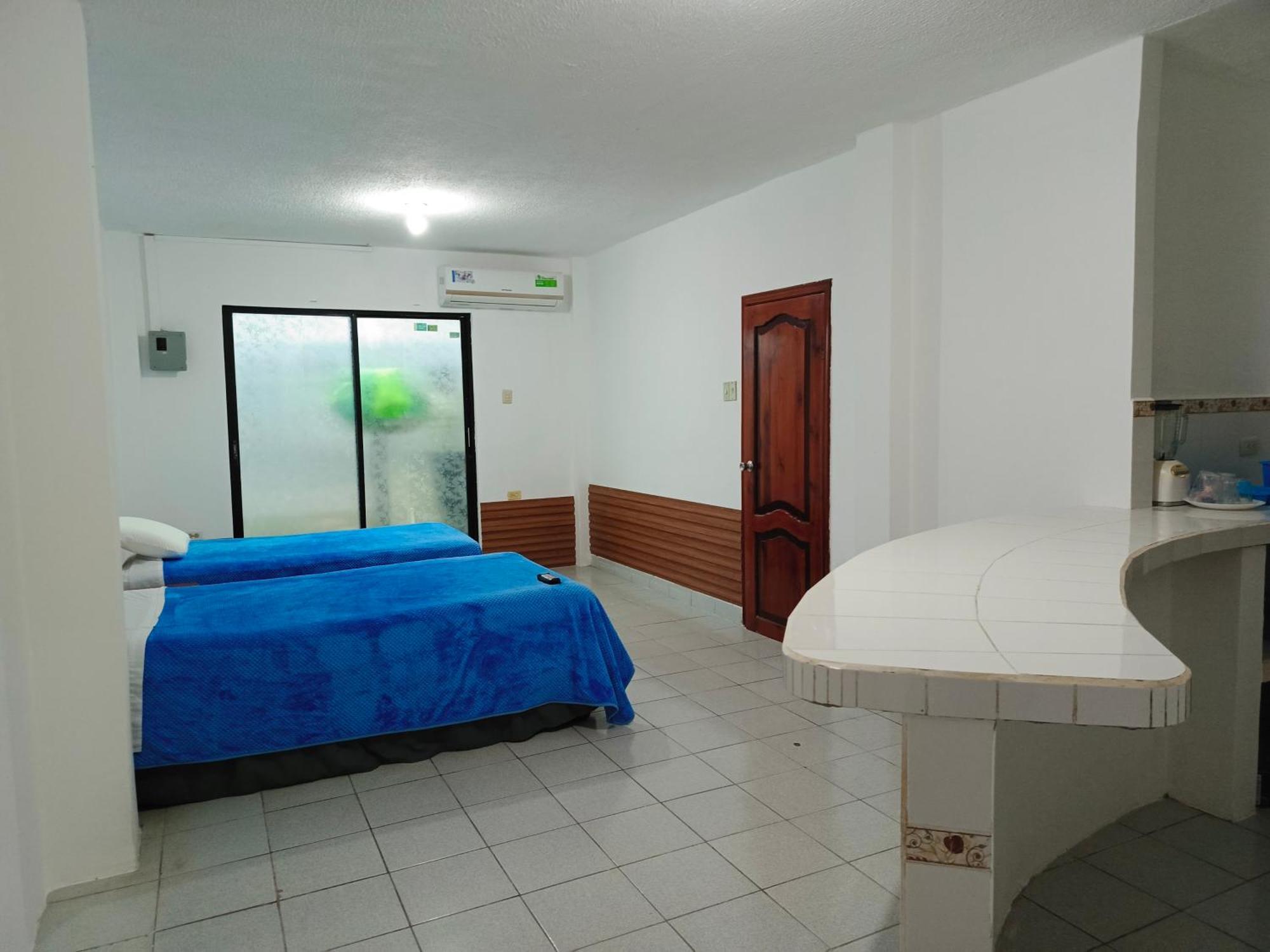 פוארטו בקריסו מורנו Teresita'S House Suites Con Cocina Privada מראה חיצוני תמונה