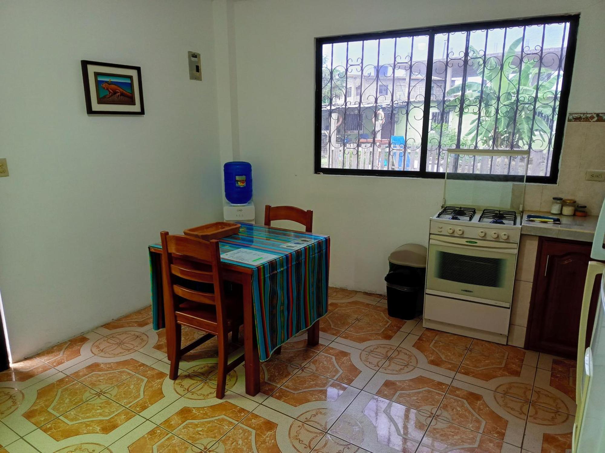 פוארטו בקריסו מורנו Teresita'S House Suites Con Cocina Privada מראה חיצוני תמונה